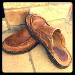 Men’s size 9 Dr. Martens